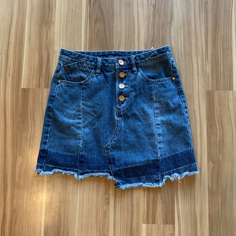 Marisfrolg short distressed medium-wash jean skirt with button fly- Size 30 (M)